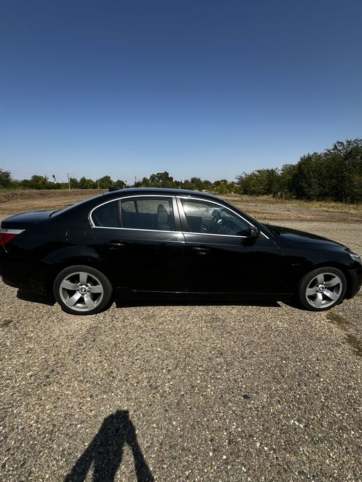 Продава се Бмв е60 525д