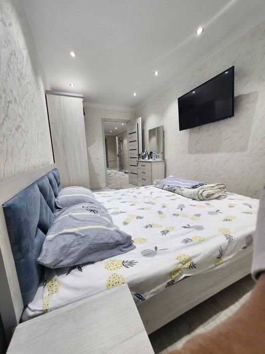 Сдаю 2-ух комнатную квартиру посуточно (СВОЯ)