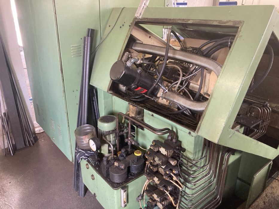 Програмен автоматичен струг CA161