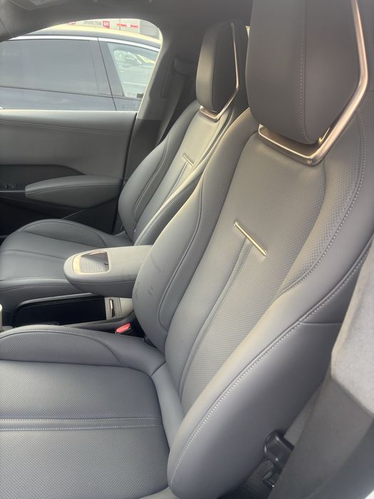 Продам машину Zeekr X