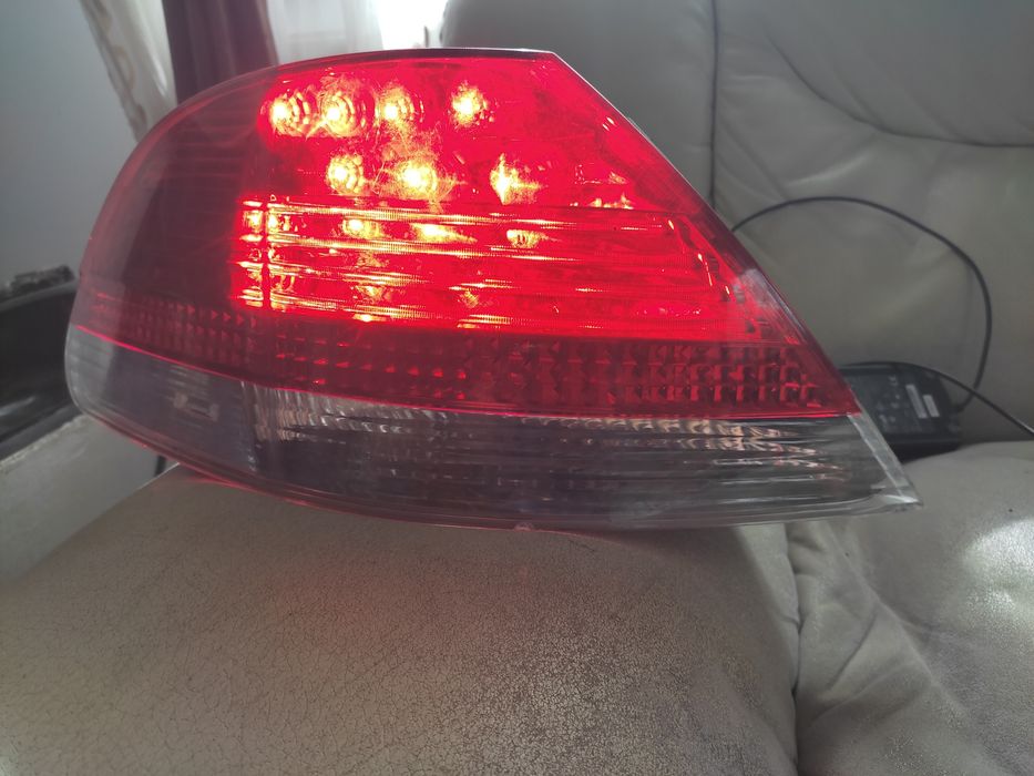 Stop stanga aripa BMW seria 7 facelift