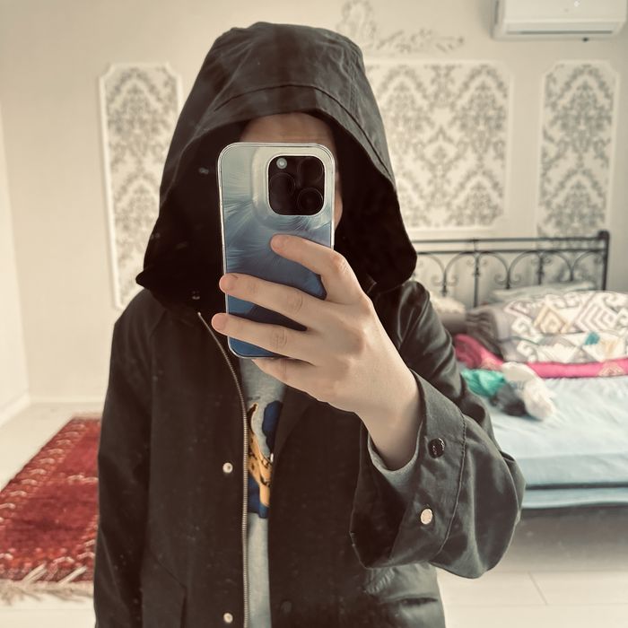 тренч от бренда Манго