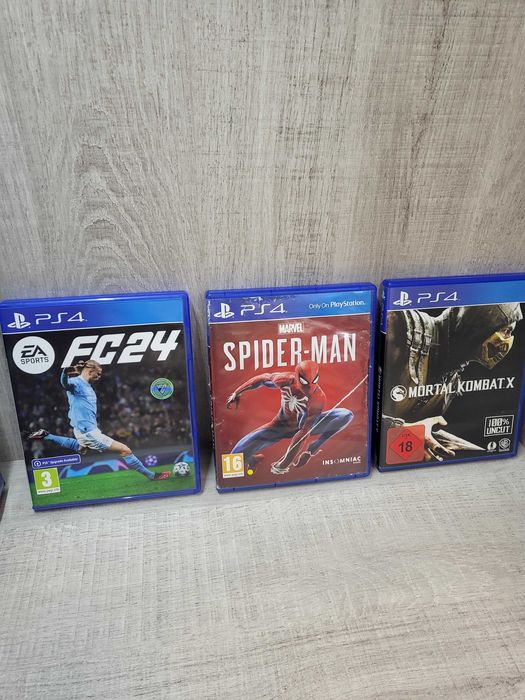 конзола PS4 Slim 500GB