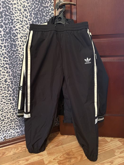 Ветровка adidas