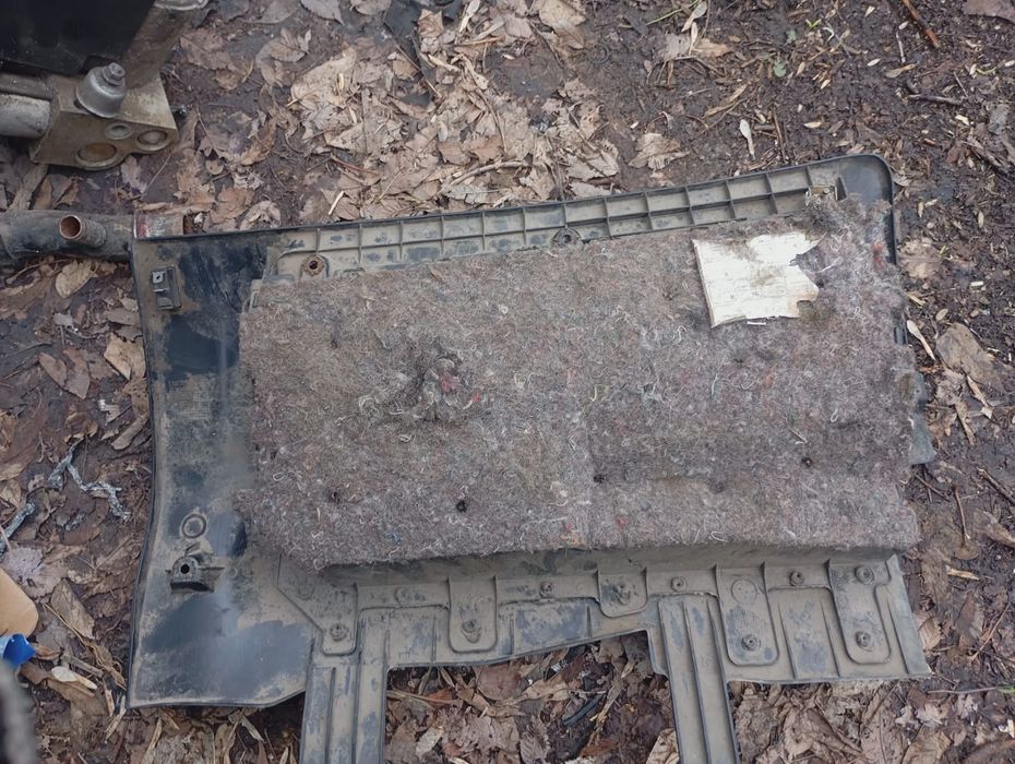 Продам запчасти для Ауди