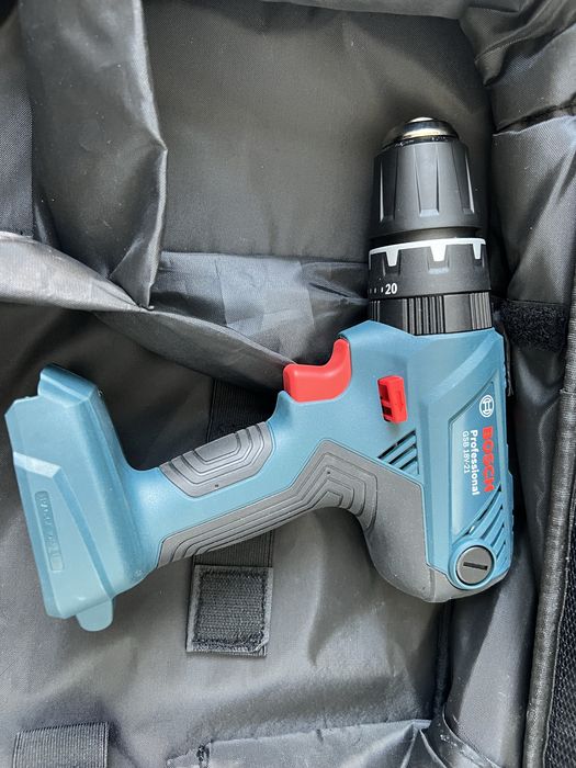 Bosch GSB 18v-21 Masina de gaurit cu percutie Auto Filetanta  NOU