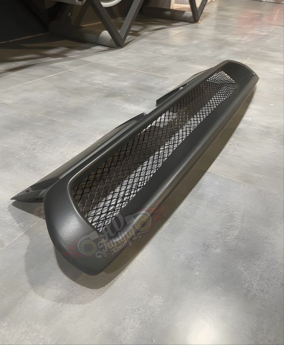 Решетка радиатора STI Subaru Legacy BG/BD