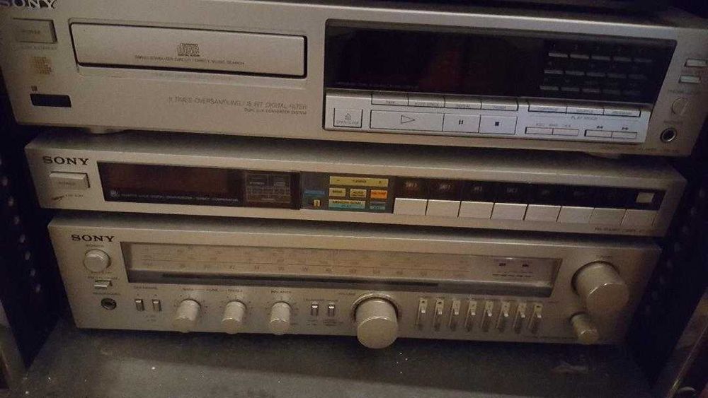 Ofer spre vanzare din colectia proprie, echipame audio, de la 300 lei