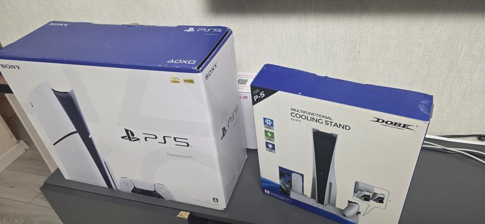 Продам новый Playstation 5