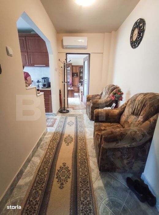 Apartament cu 2 camere decomandate, 52 mp, AC, boxa, renovat, zona Mic