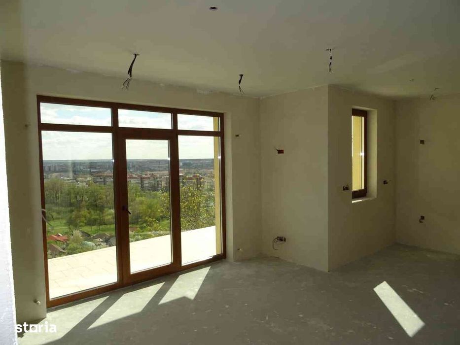 OFERTA!!! Casă unică în Oradea, Piatra Craiului – Panoramă superbă