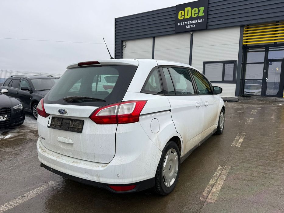 Dezmembrez / Dezmembrari / Piese / Accesorii Ford grand c-max 2 2012 alb 2.0 tdci stanga