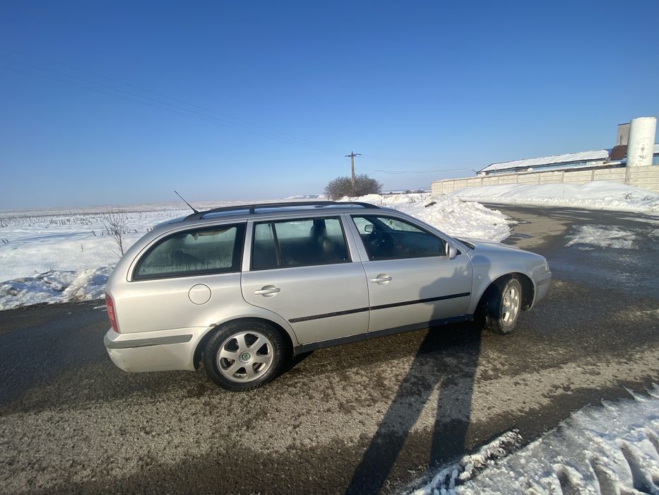 Vand Skoda Octavia , pret negociabil !