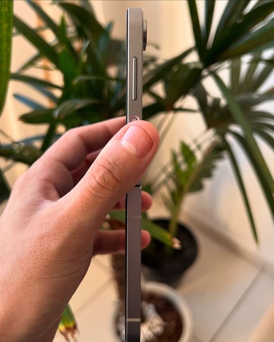 Samsung Z Flip 6 holati yengdek