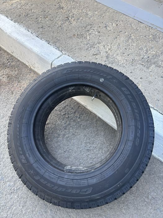 Продам шины 2штуки