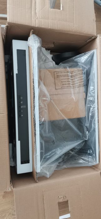 Vând hotă ornamentală noua