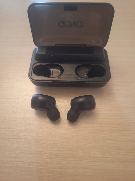 Casti wireless in ear