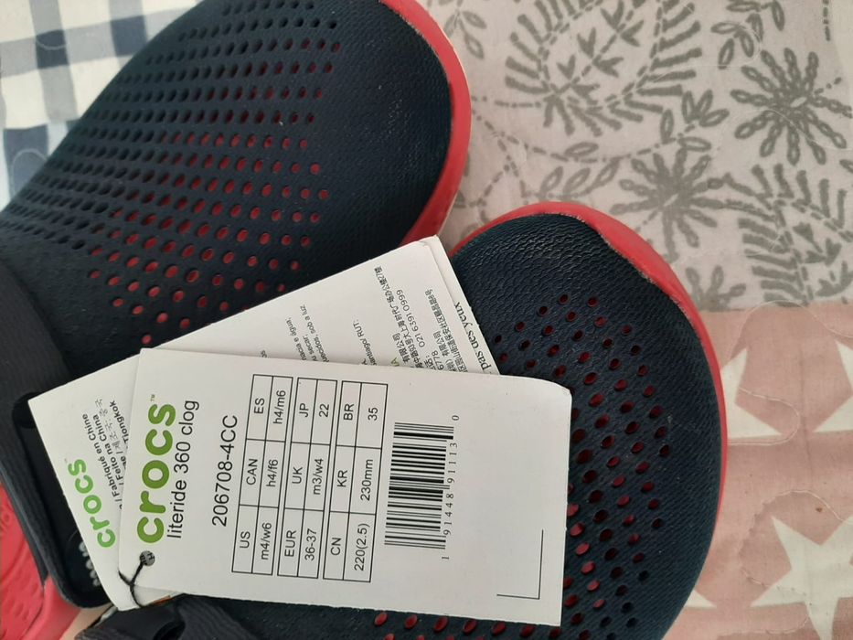 Продам кроксы оригинал