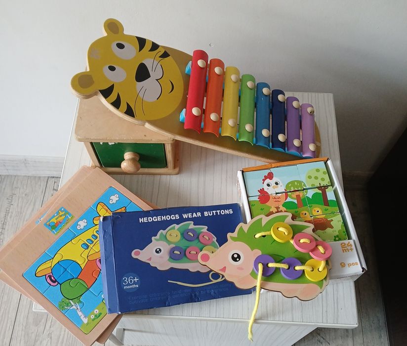 Лот дървени играчки