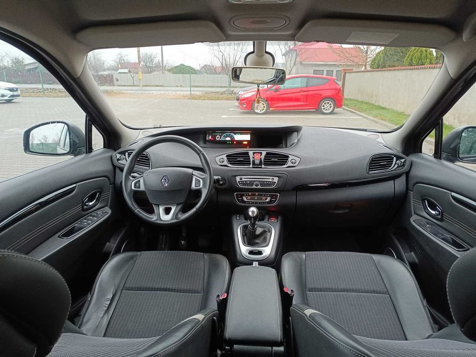 Renault Grand Scenic 3 1.6 DCi 7 locuri echipare TomTom