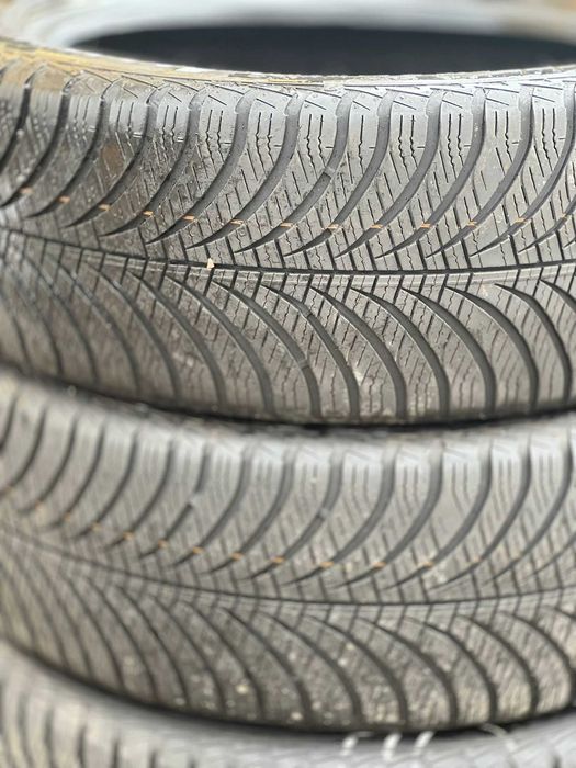 215 55 18 Зимни Гуми Goodyear Дот 2422