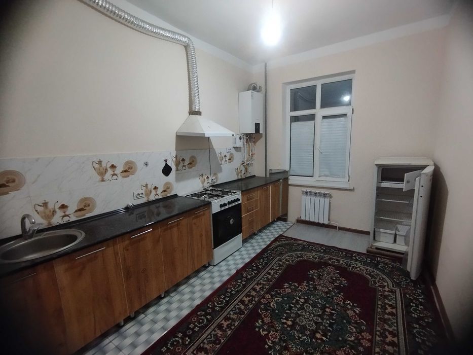 Termiz shaharda joylashgan uy sotiladi