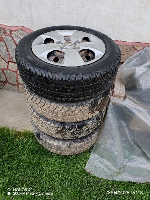 Cauciucuri M+Și,+jenti 185/65R15-jenti 5x114,3
