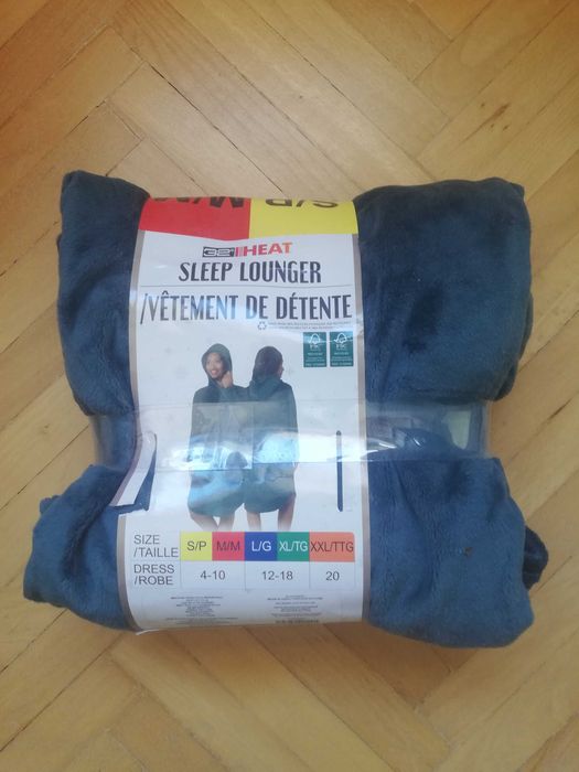 Halat cu marsupiu si cu gluga, verde