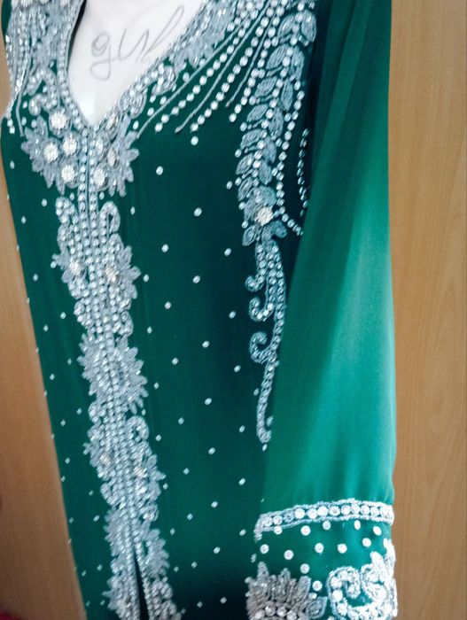 Продается платье