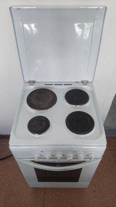 Продам электроплиту