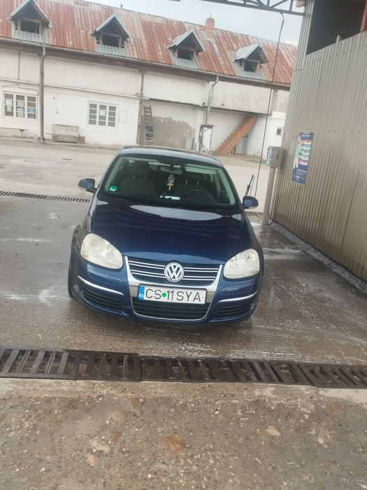 Volkswagen Jetta, 1, 9 Motorină, în stare bună de funcționare.