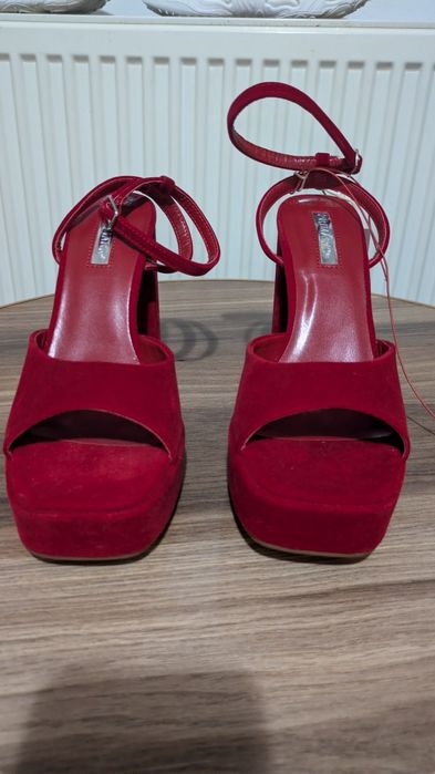 Sandale primark noi 39
