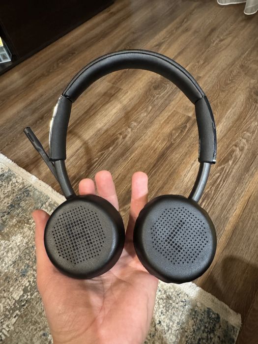 Dell Plantronics B4220T Voyager 4220 Black Wireless Bluetooth Headset