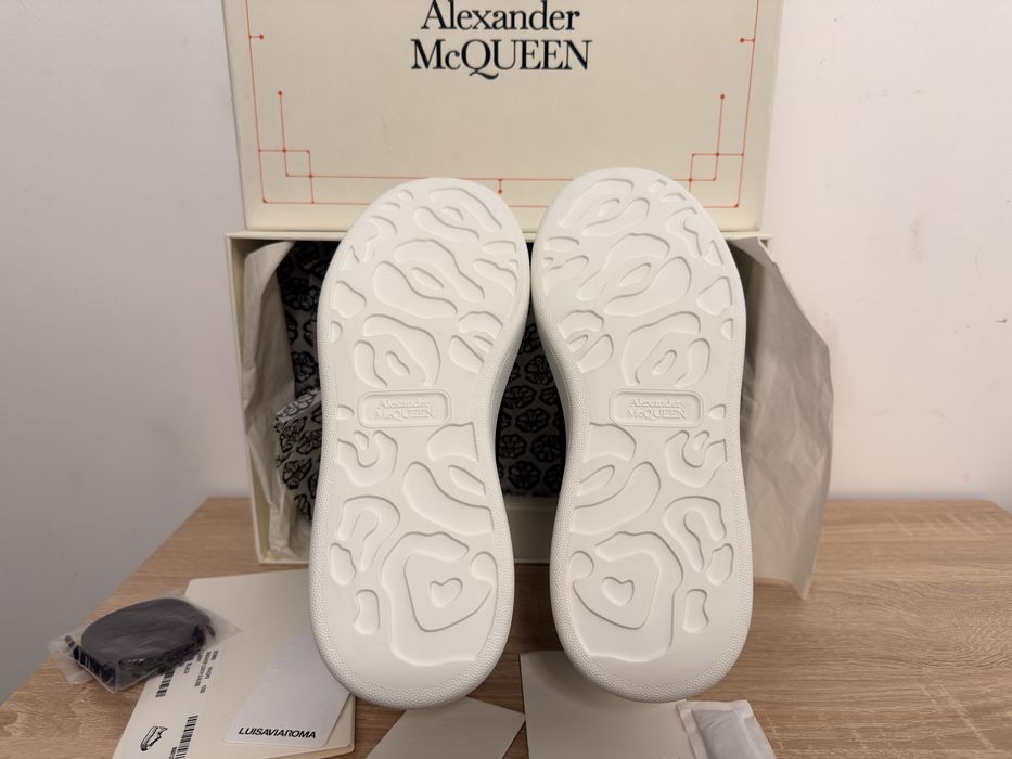 ! Reducere ! Adidasii alexander Mcqueen negrii reflective