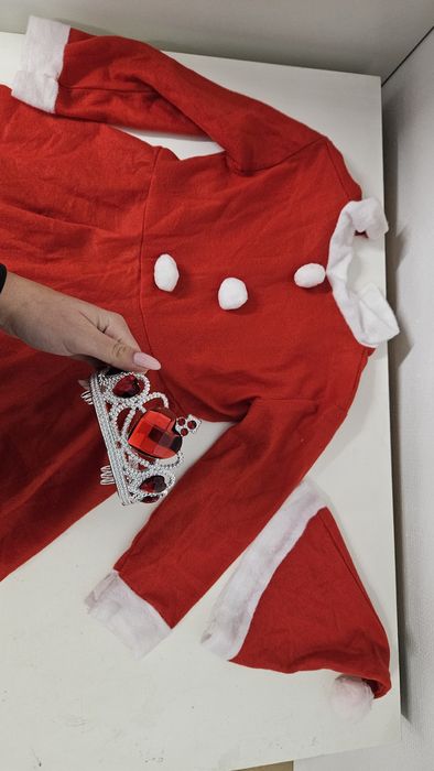 Коледни роклички с шапки, два размера