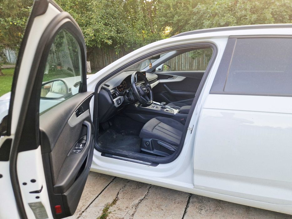 Audi A4 B9 Quattro | 2.0 TDI 190 CP | Virtual Cockpit | Trapă | ACC