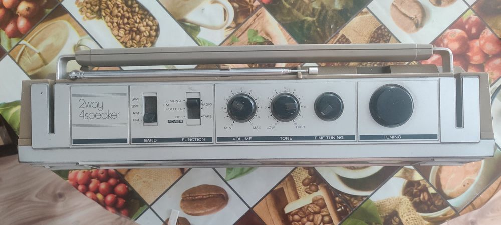 Продвам радио-касетофон Шарп