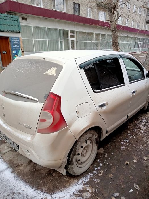 Рено Сандеро 2010г