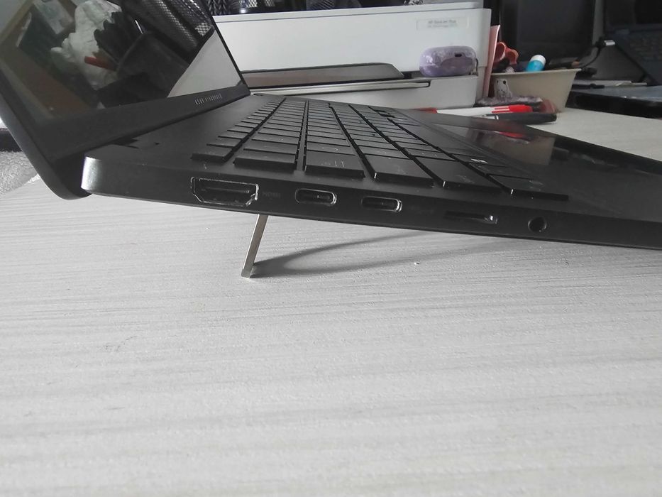Laptop Asus Vivobook S 16 OLED 3.2K 120Hz, AMD Ryzen AI 9 HX 370, 32gb ram ddr5, 1Tb ssd,