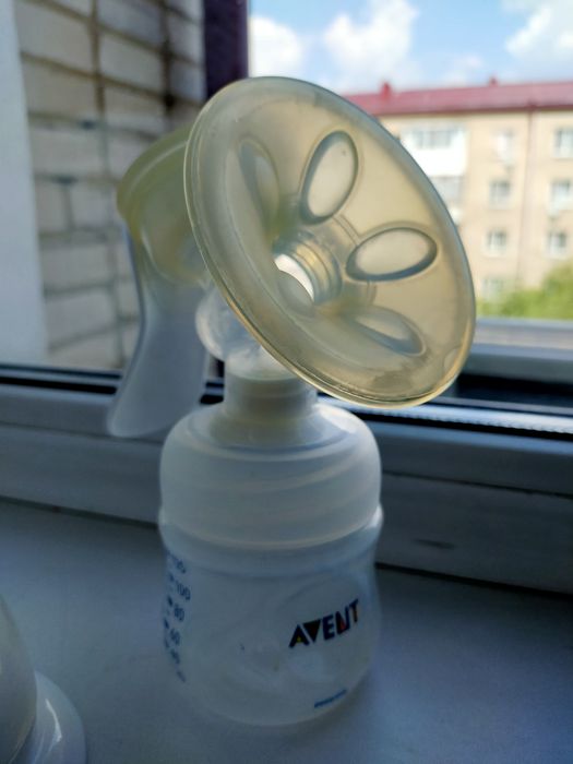 Молокоотсос avent
