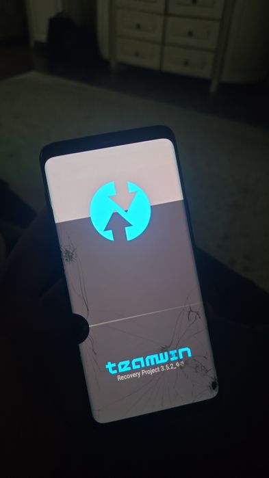 Samsung s9 plus 64 гб