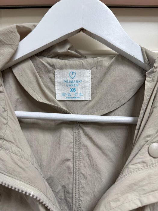 Плащ Primark xs бежевый