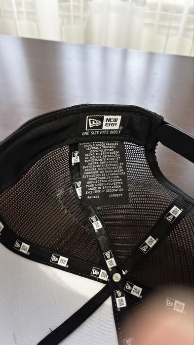 Sapca New Era Chicago White Sox trucker hat