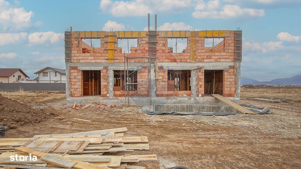 Duplex nou în Cartierul Izvor – 4 camere, terasă și curte generoasă