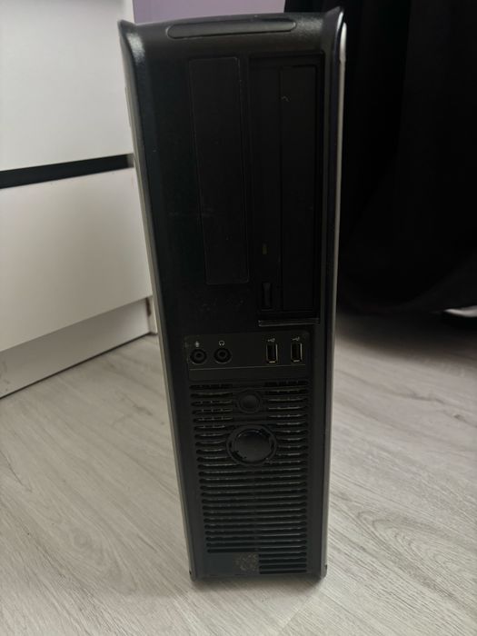 Компютър    DELL