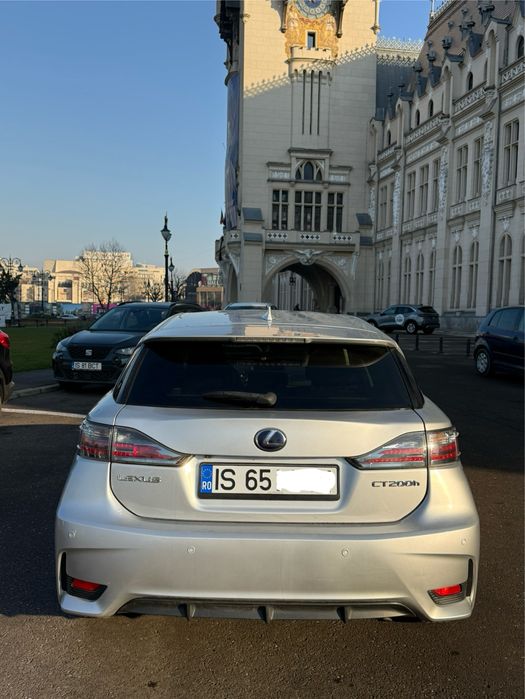 LEXUS CT200H 2015