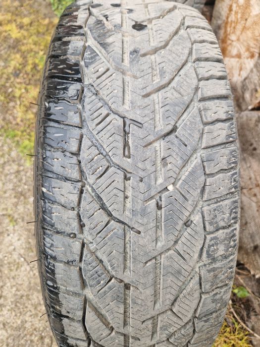 Джанти със зимни гуми за Ауди 225/50/17