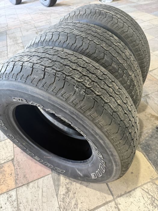 Продам 3 шины Bridgestone