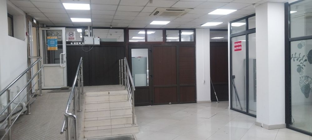 Сдаётся торговая площадь