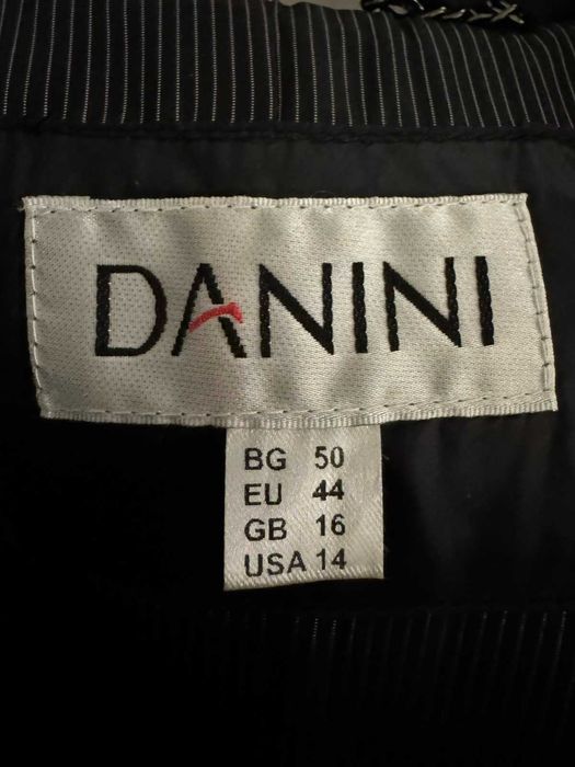 ЧИСТО НОВО Дамско зимно палто